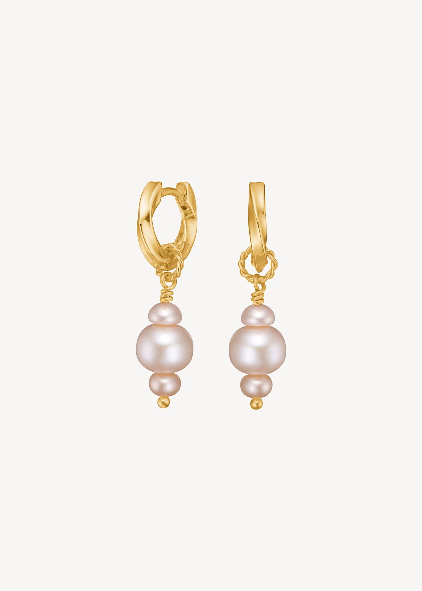 Guldbelagt sølv perleøreringe med pink eller rosa ferskvandsperler og en guld huggie hoop til ham og hende, perfekte guld perleøreringe til konfirmation, bryllupssmykker og gaven til hende