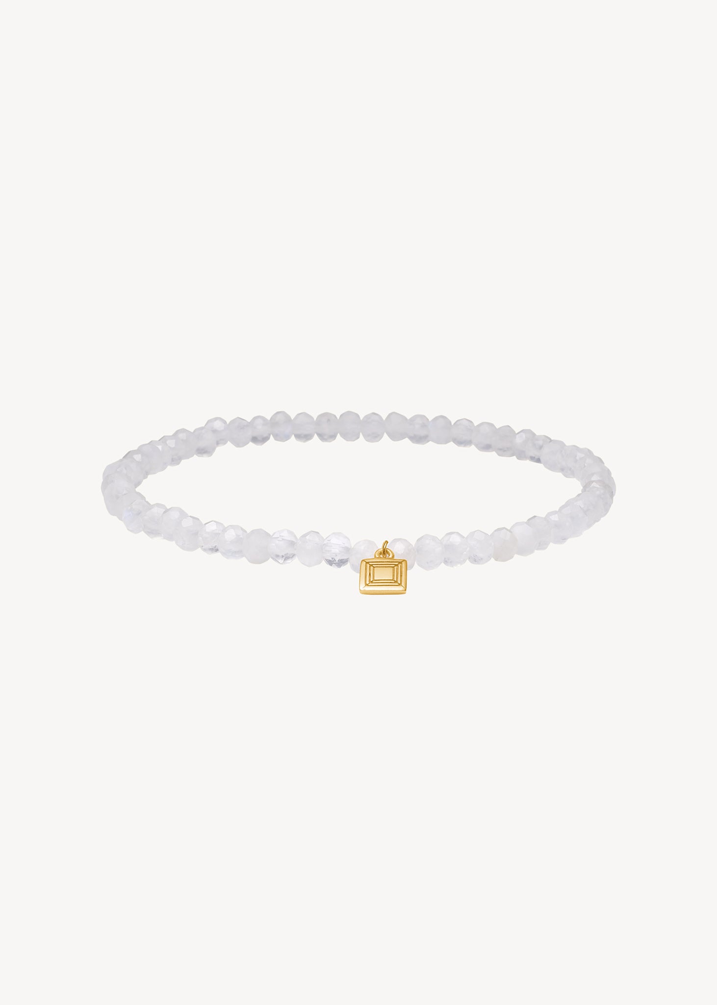 Slip on ædelsten armbånd med ægte regnbue månesten ædelsten, der er Junis fødselssten og symboliserer moderskab og omsorg, perfekt gave til mor og gaven til mors dag under 600 kr