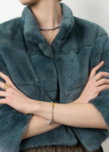 Lotus armband med Grå Sötvattenspärlor - guldpläterad