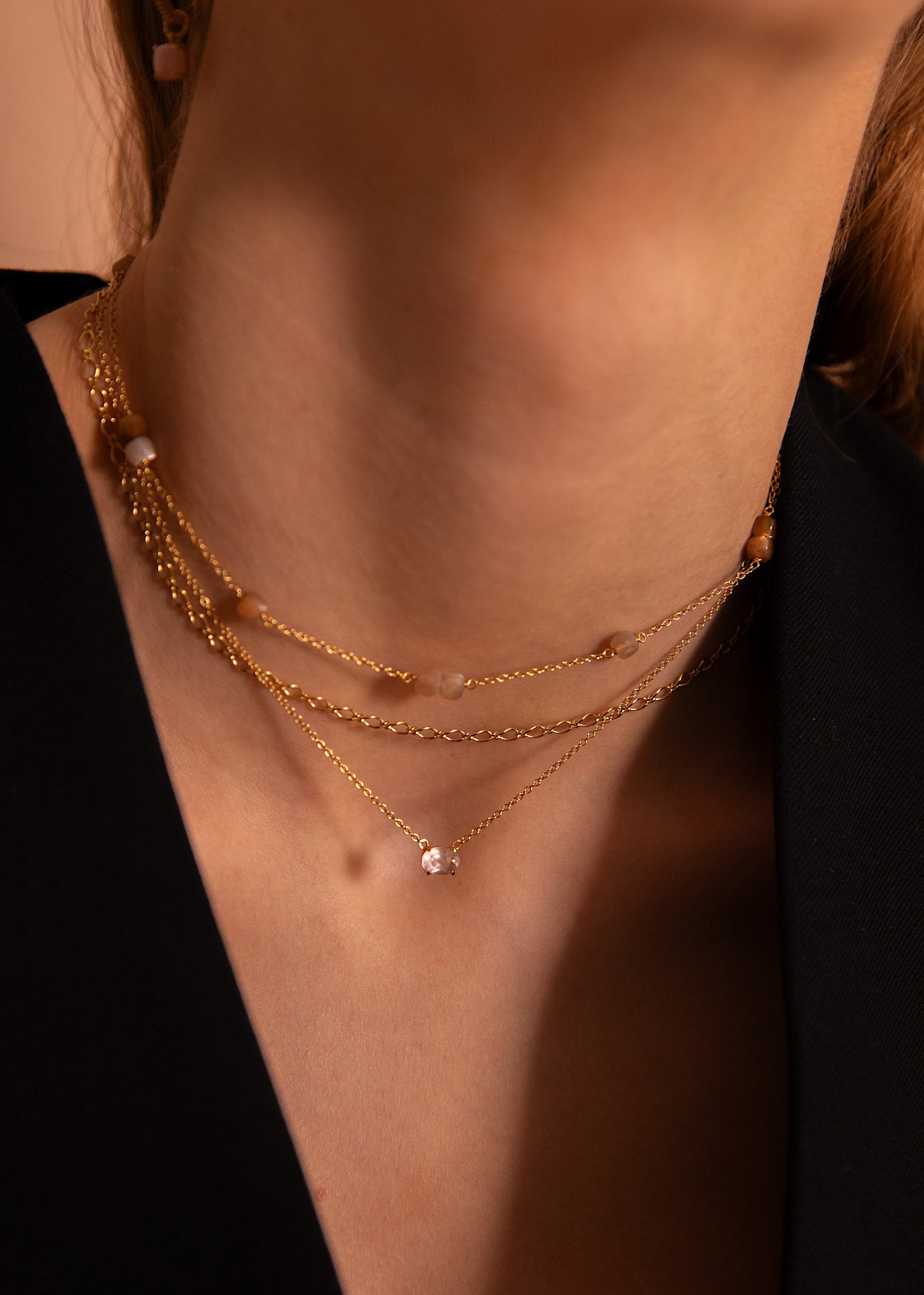 Ava halsband med solsten - guldpläterad