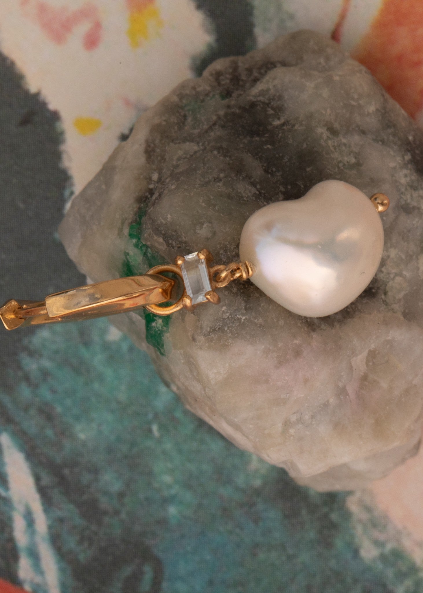 Takumi berlock med Pärla och vit Topas 1 stk - guldpläterad