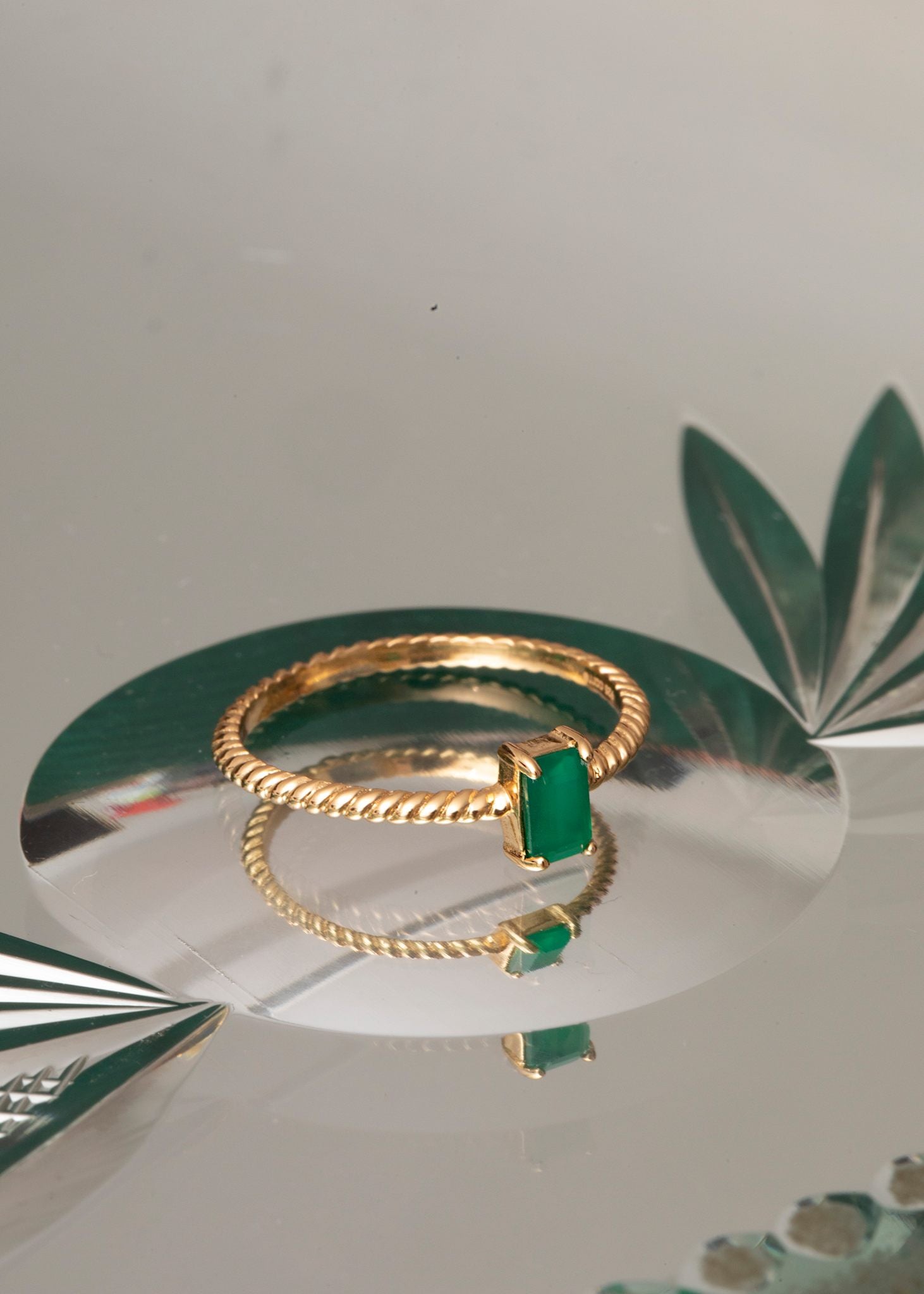 Alaia ring med grön agat - guldpläterad