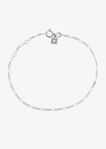 Armbånd i ægte sterling sølv med en klassisk figaro kæde til mænd og kvinder fra carré jewellery, perfekt gave til hende og gave til ham 