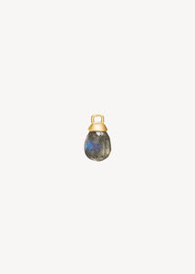 Smukt charm til hoops og charms i 10-karat ægte guld med en brioletteslebet labradorit ædelsten til mænd og kvinder, perfekt gave til hende