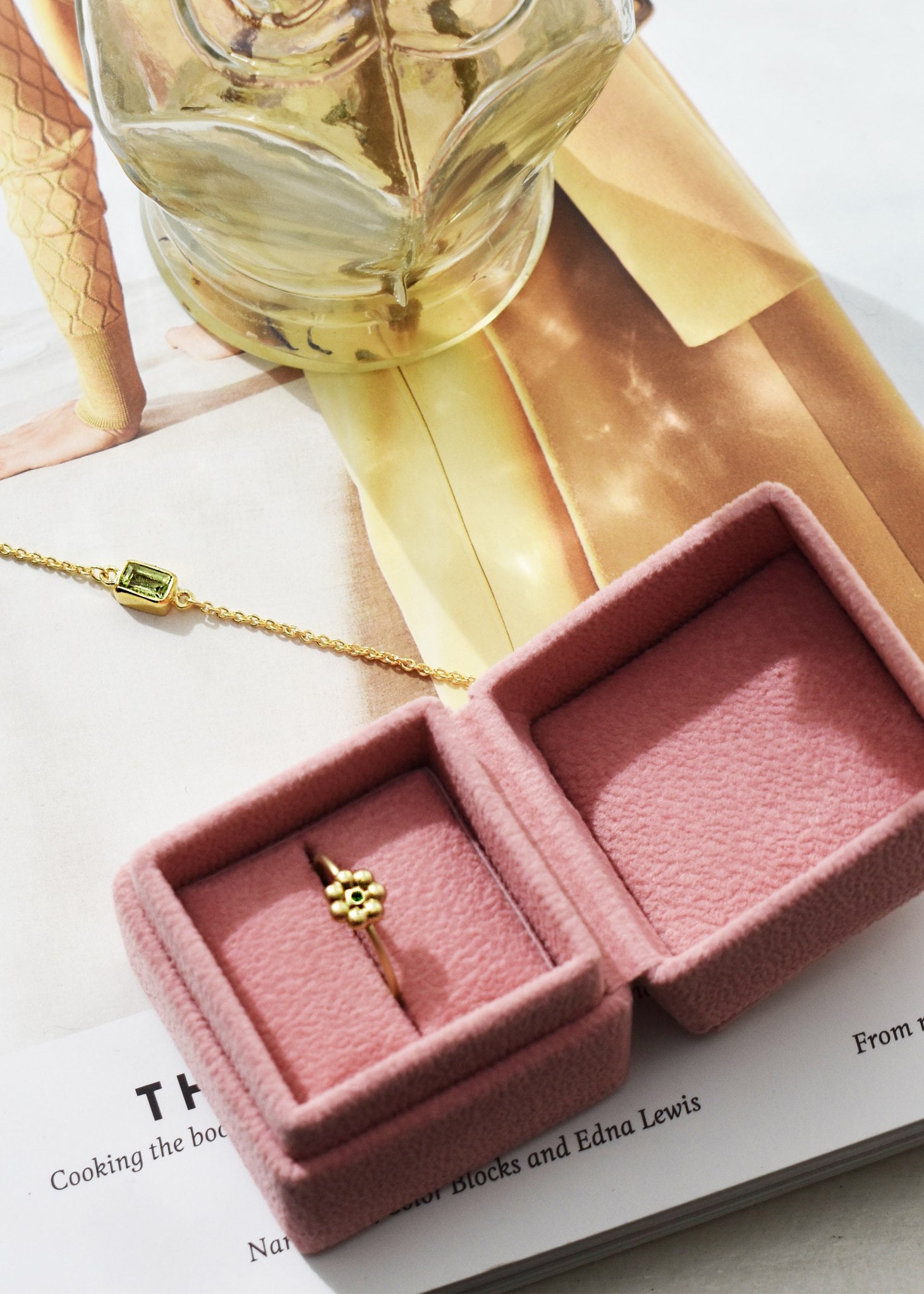 10-karat Floret-ring med kromdiopsid