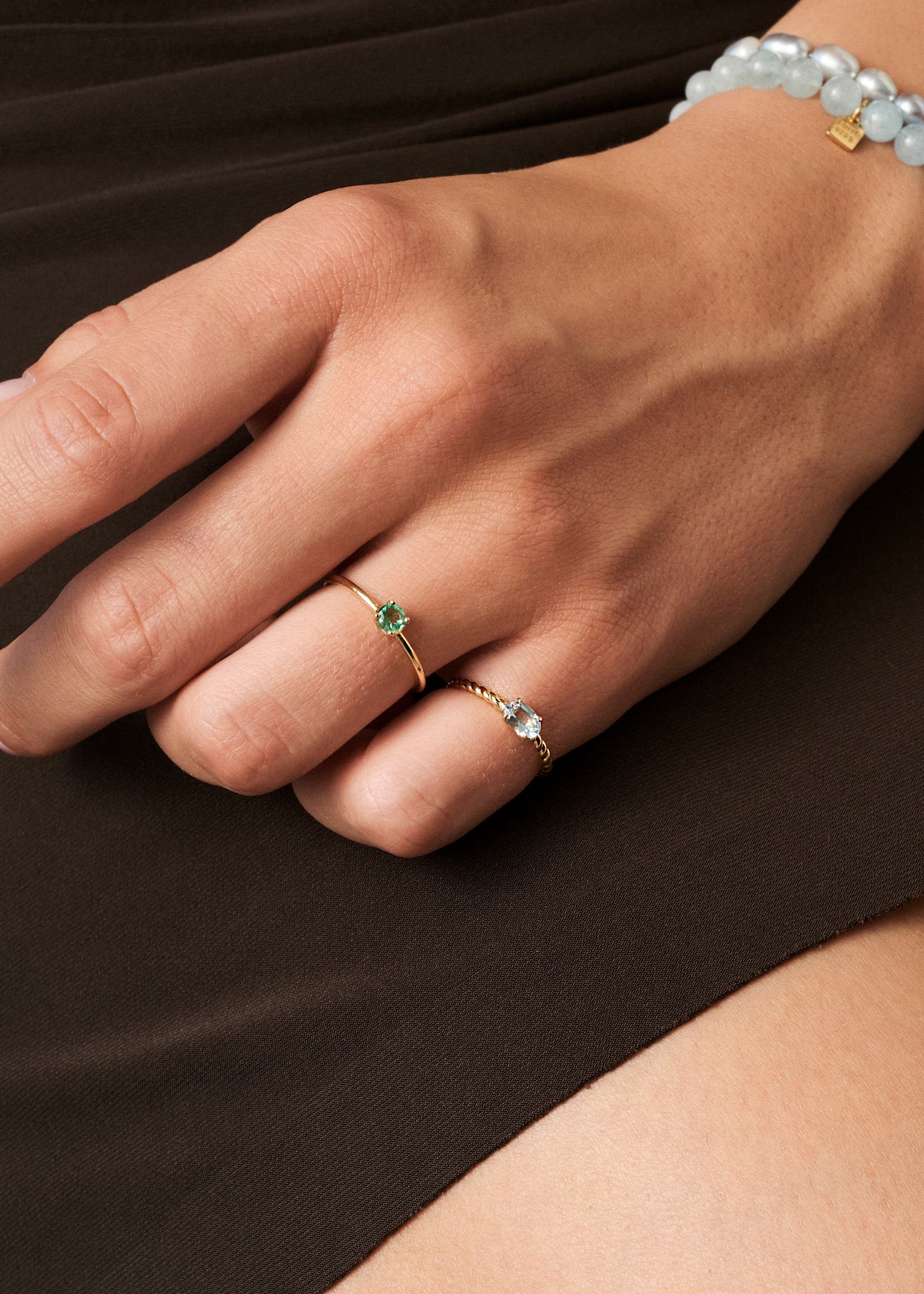 10-karat Tresser ring med blå topas