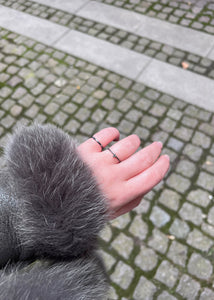 Helena ring med safir - oxiderat silver