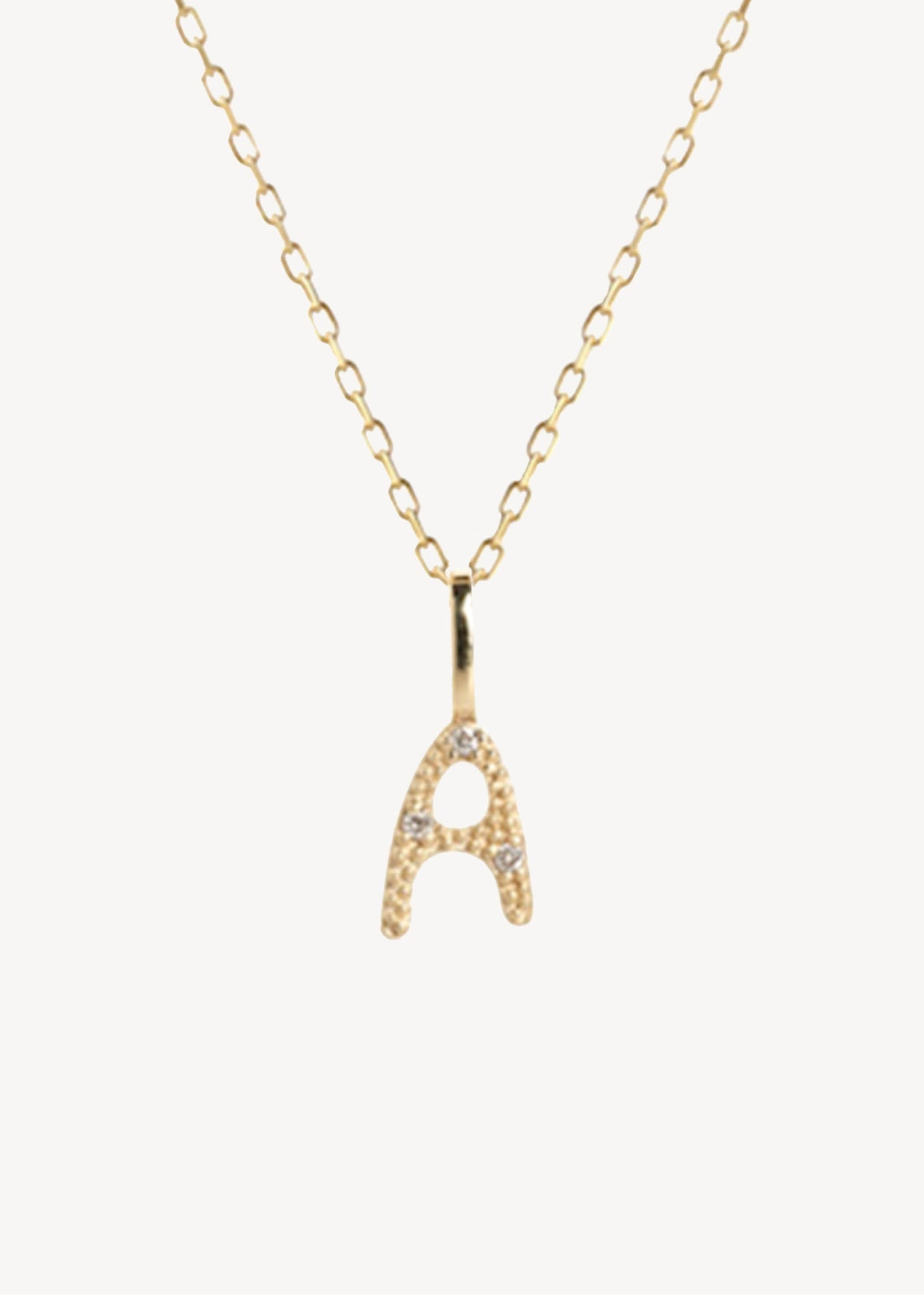 Bogstavsvedhæng til halskæder og armbånd i ægte 10 karat guld med bogstavet A sat med tre diamanter, perfekt gave til hende, dåbsgave og gave til mor
