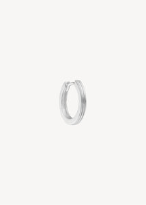 Medium størrelse hoop ørering til charms i sterling sølv i 1,5 cm med nålestriber, perfekt gave til ham og gave til hende 